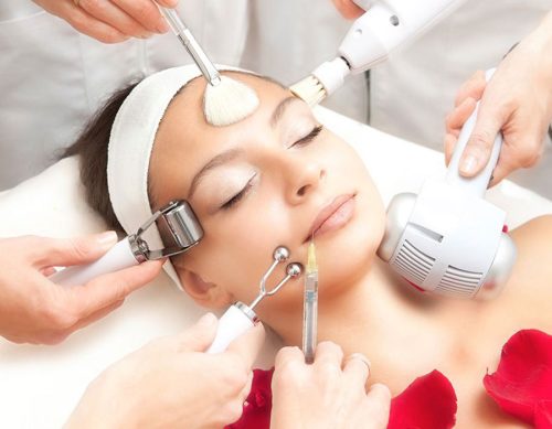 Diploma in Beautician Course